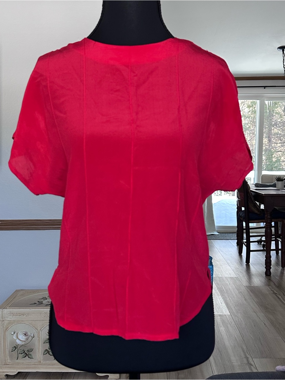 Vintage Sophisticates Petites by Jonathan Martin 100% Silk Red Top PETITE SMALL